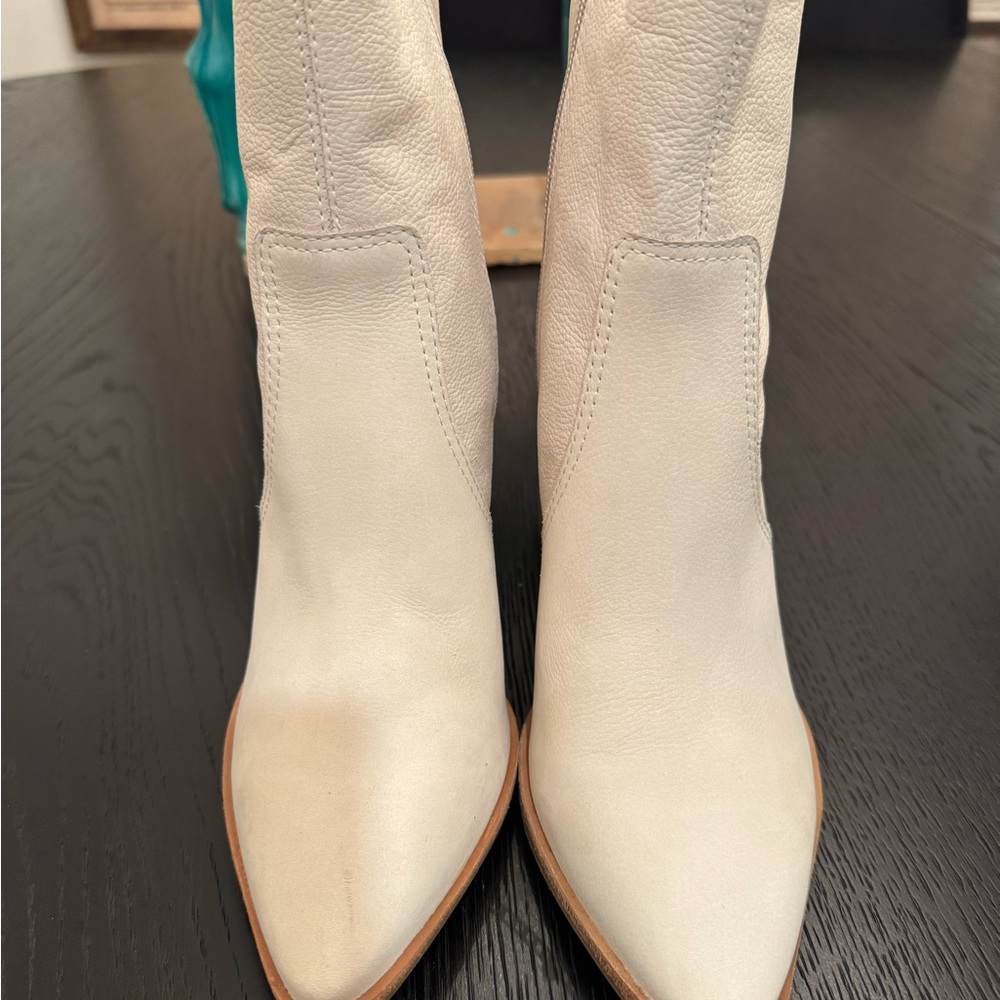 Gianni Bini Darnold Nubuck Block Heel Booties - Picture 2 of 12